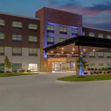 Holiday Inn Express & Suites Alton St Louis Area By Ihg
