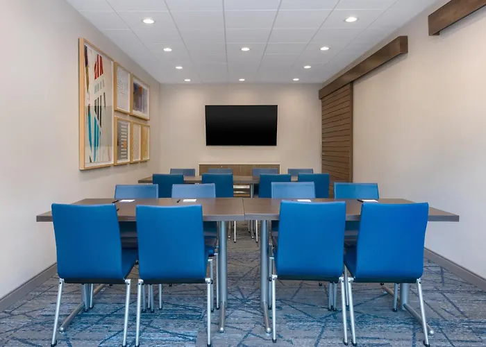 Express & St Louis Area By Ihg 3* Элтон