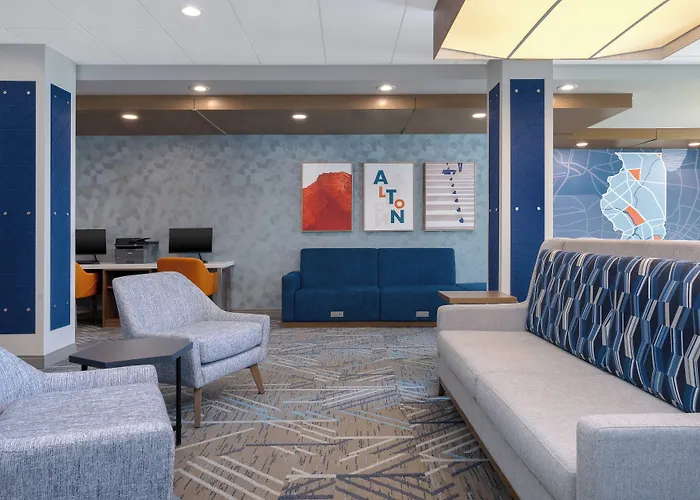 Express & St Louis Area By Ihg Отель 3*